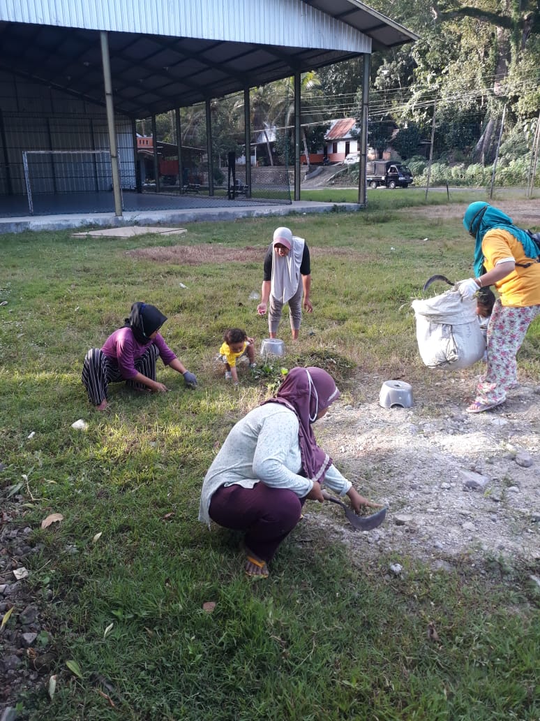 Semangat Masuk Nomisasi Kader BKL Selo Timur, Kerja Bakti