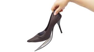 Sungguh-Sungguh Terjadi: Sol Sepatu yang Lepas