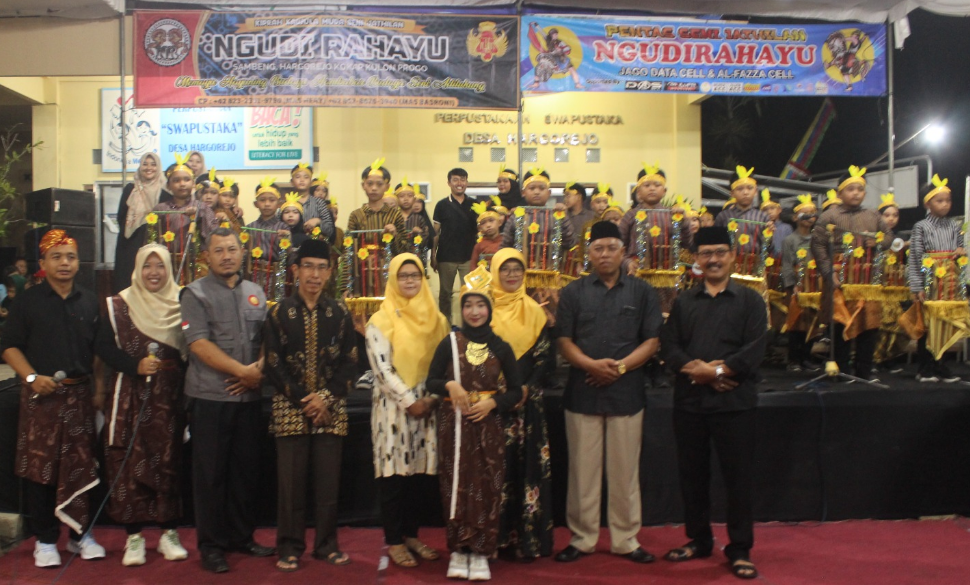 Pentas Jathilan Ngudi Rahayu Sambeng dan Angklung SDN Selo Turut Meriahkan Hari Jadi Hargorejo ke-77