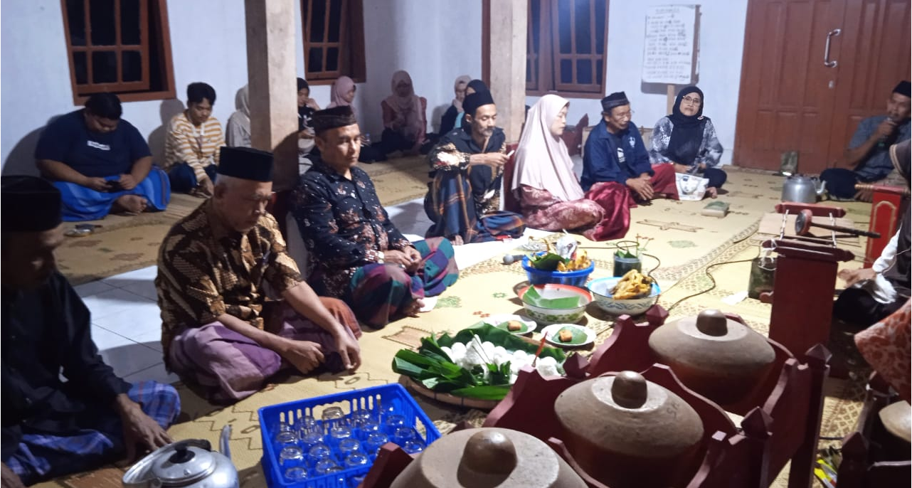 Warga Sangkrek Gelar Jamasan Gamelan di Rumah Warga RT 045